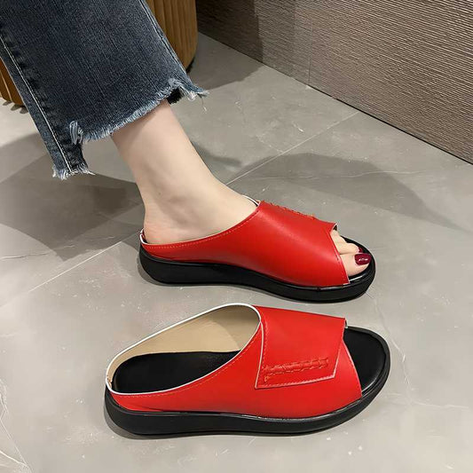 Stylish Summer Slip-On Flat Sandals for Women - Breathable and Comfortable